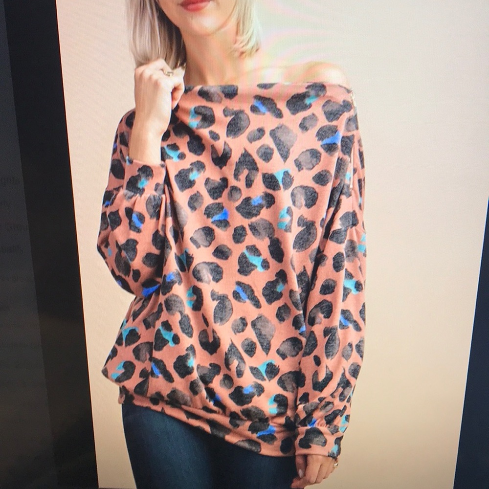 Leopard top - Picture 2 of 2